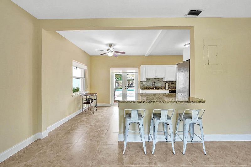 Furnished Finder property 520491_1 photo 5