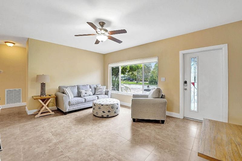 Furnished Finder property 520491_1 photo 8