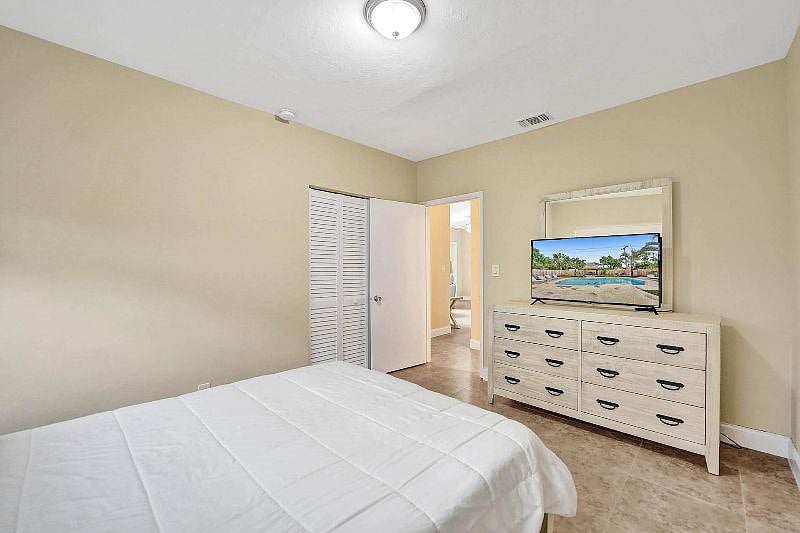 Furnished Finder property 520491_1 photo 18