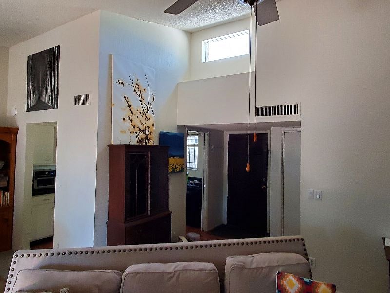 Furnished Finder property 520507_1 photo 3