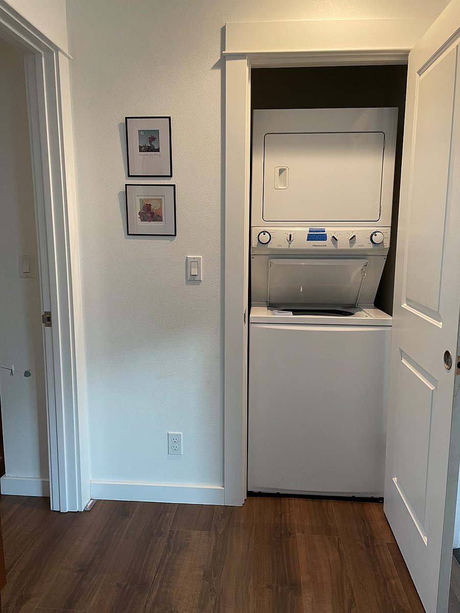 Furnished Finder property 520509_1 photo 9