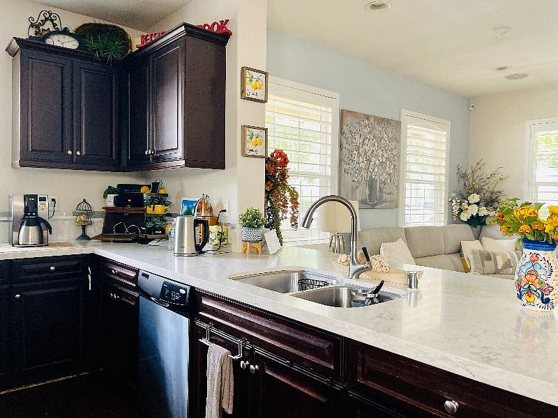 Furnished Finder property 520521_1 photo 8