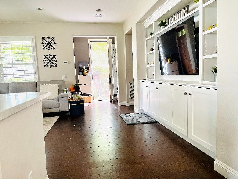 Furnished Finder property 520521_1 photo 10