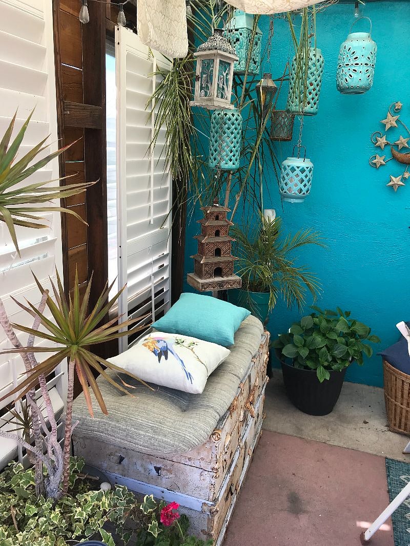 Backyard covered patio