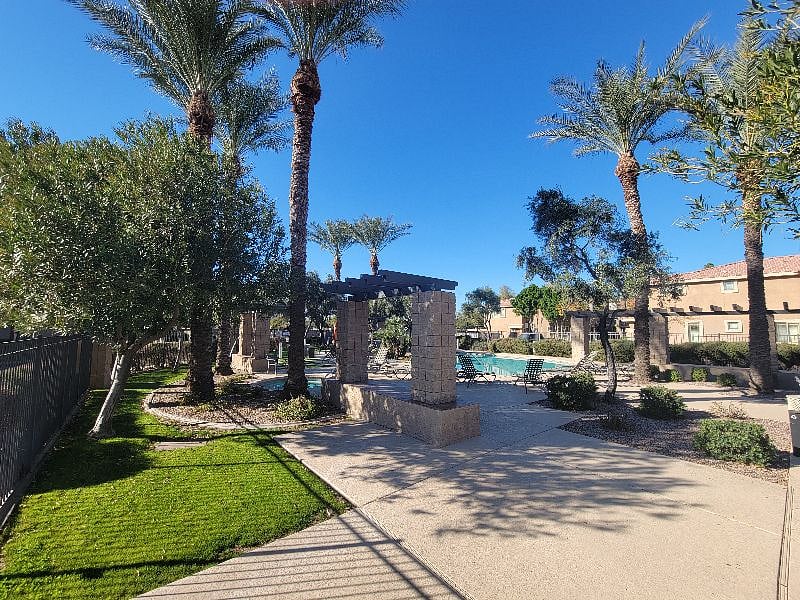 Furnished Finder property 520623_1 photo 9
