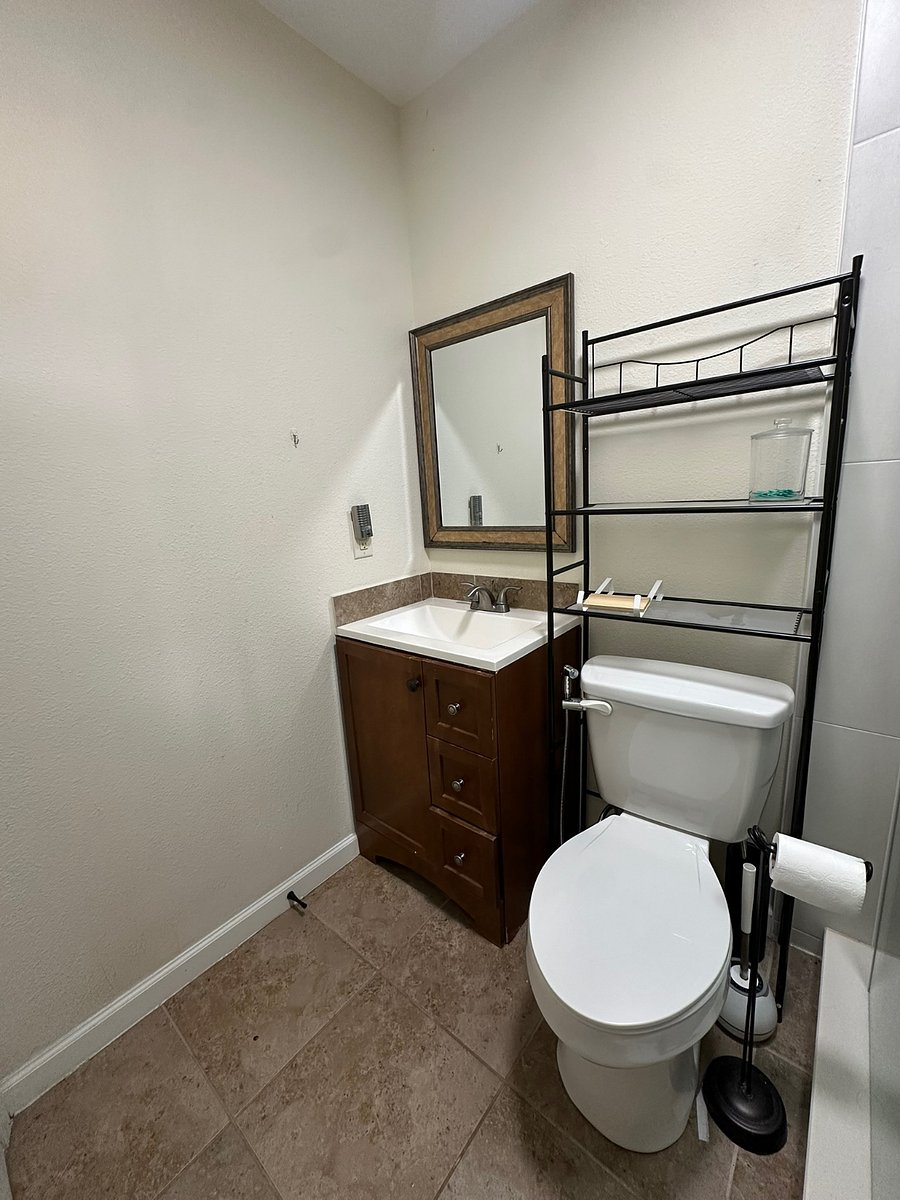 Furnished Finder property 520628_1 photo 16