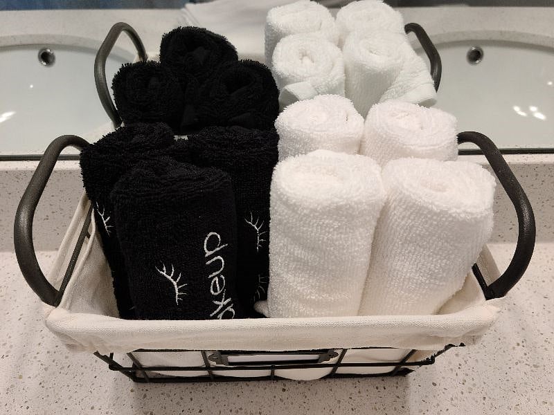Towels and washcloths are provided in both bathrooms.