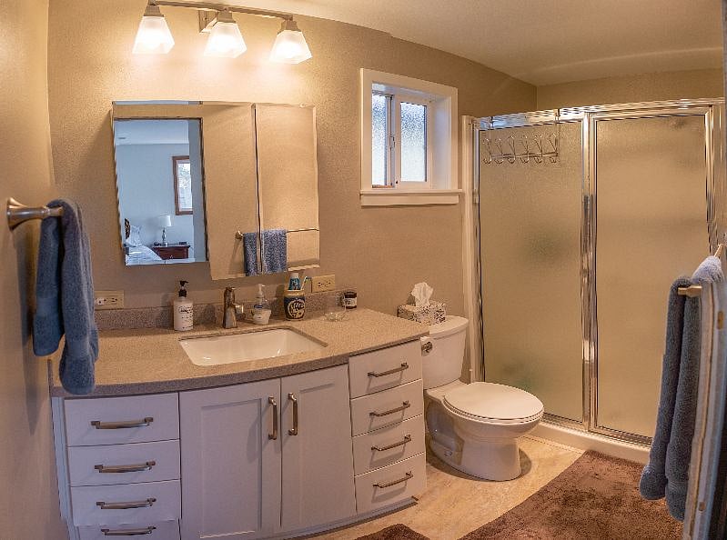Primary Bathroom - En Suite