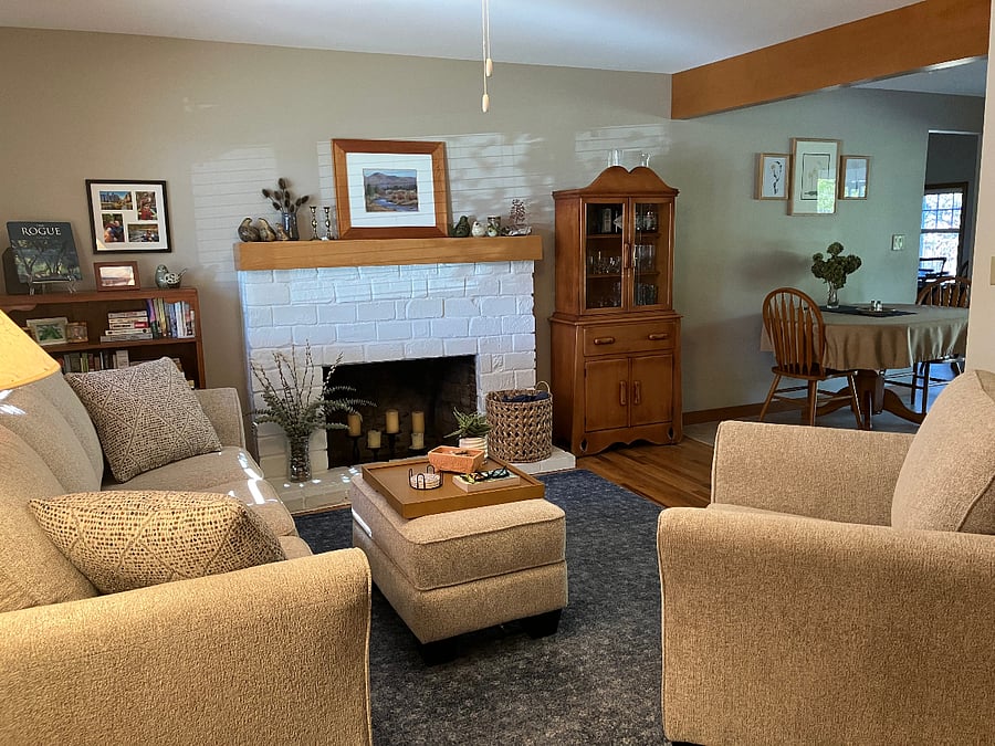 Living Room - KitchenKit