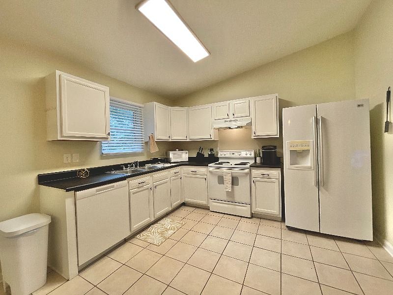 Furnished Finder property 520684_1 photo 13
