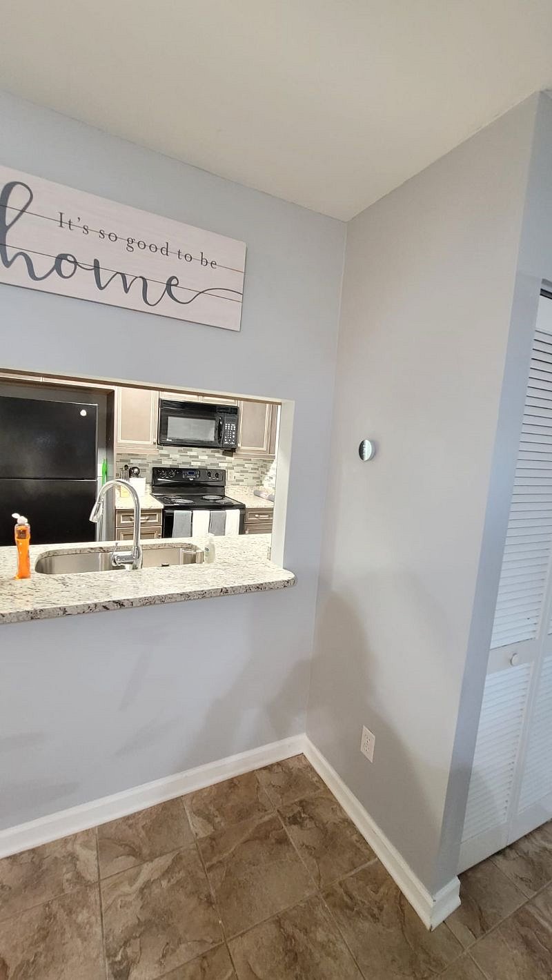 Furnished Finder property 520700_1 photo 30