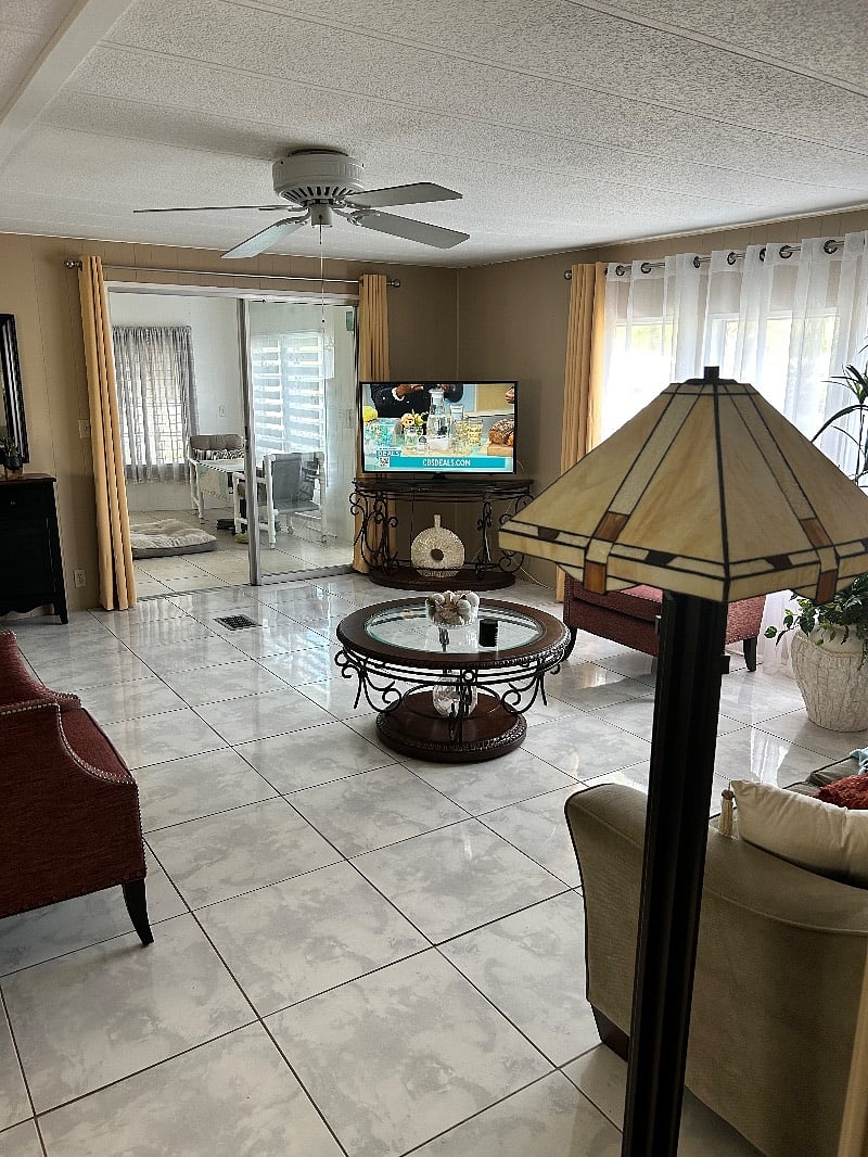 Furnished Finder property 520725_1 photo 3
