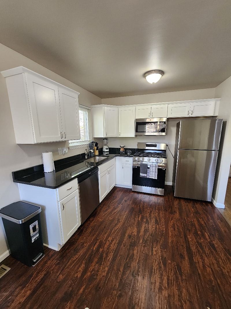 Furnished Finder property 520734_1 photo 5