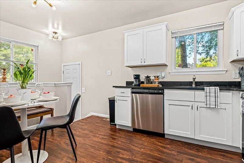 Furnished Finder property 520734_1 photo 11