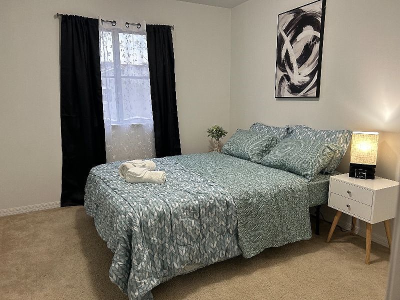 Furnished Finder property 520762_1 photo 4