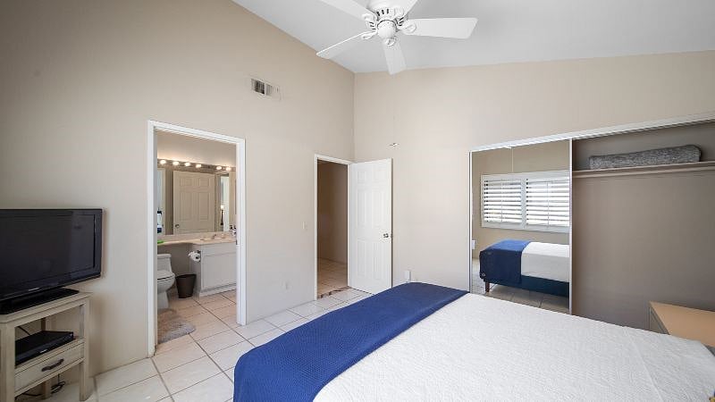 Furnished Finder property 520771_1 photo 11