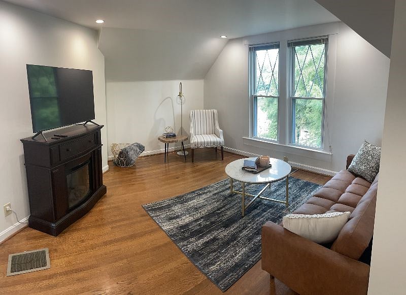 Furnished Finder property 520780_1 photo 1