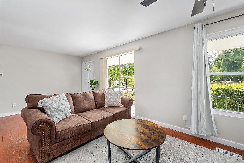 Furnished Finder property 520800_1 photo 13
