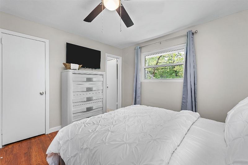 Furnished Finder property 520800_1 photo 24