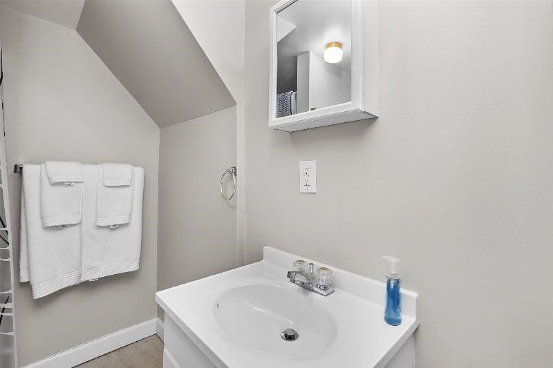 Furnished Finder property 520800_1 photo 41