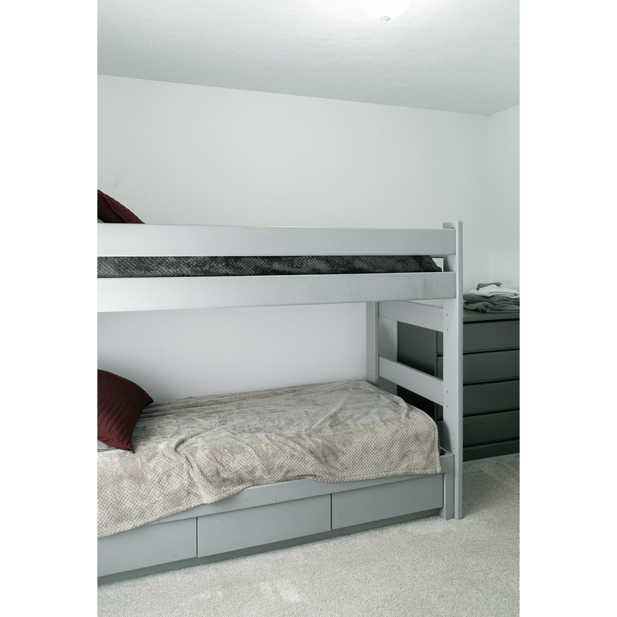 Bunkbed room upstairs