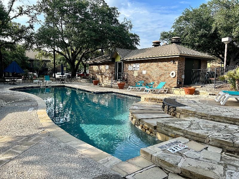 Furnished Finder property 520830_1 photo 21