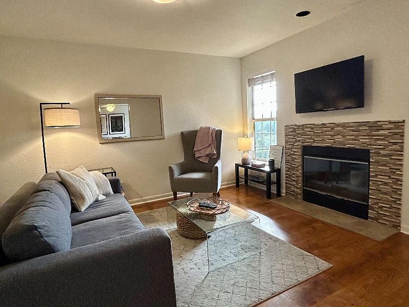 Furnished Finder property 520830_1 photo 9