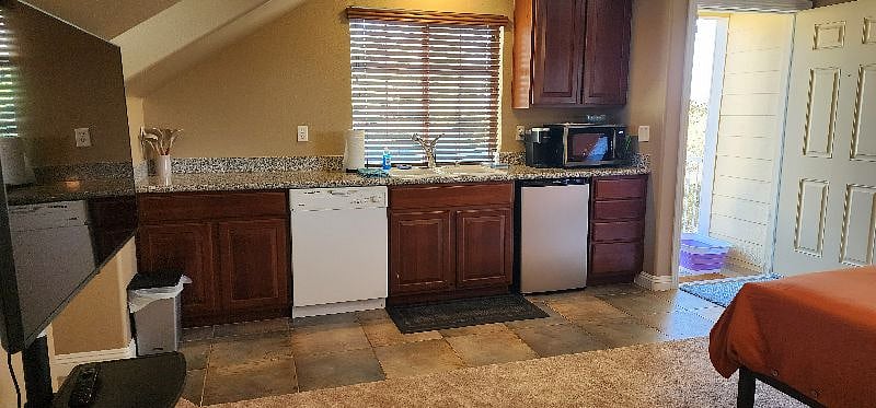 Furnished Finder property 520832_1 photo 5