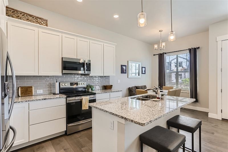 Furnished Finder property 520865_1 photo 4