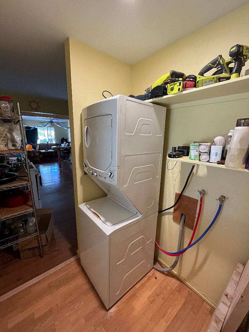 Furnished Finder property 520881_1 photo 3