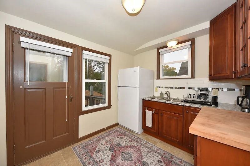Furnished Finder property 520882_1 photo 9