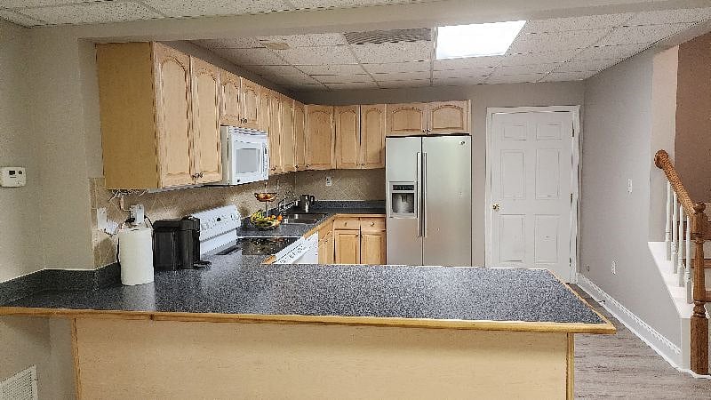 Furnished Finder property 520884_1 photo 12