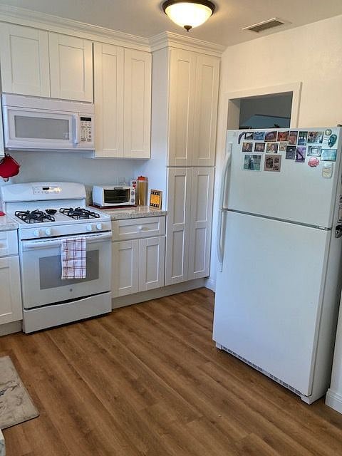 Furnished Finder property 520917_1 photo 7
