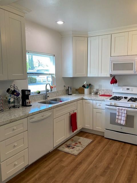 Furnished Finder property 520917_1 photo 6