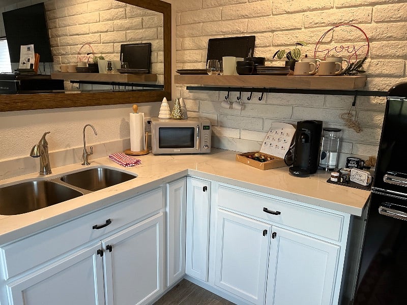 Furnished Finder property 520923_1 photo 3