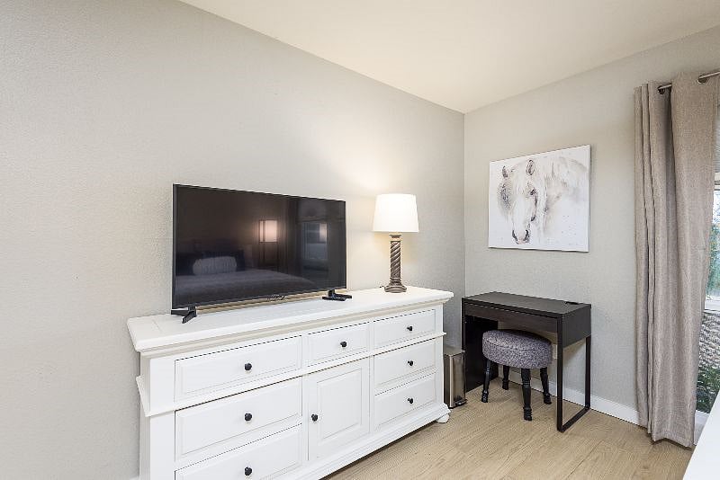 Furnished Finder property 520933_1 photo 5