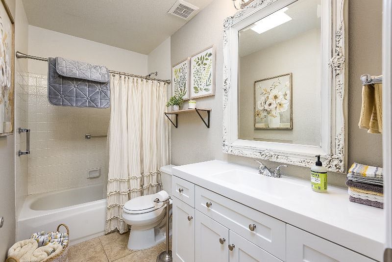 Furnished Finder property 520933_1 photo 7