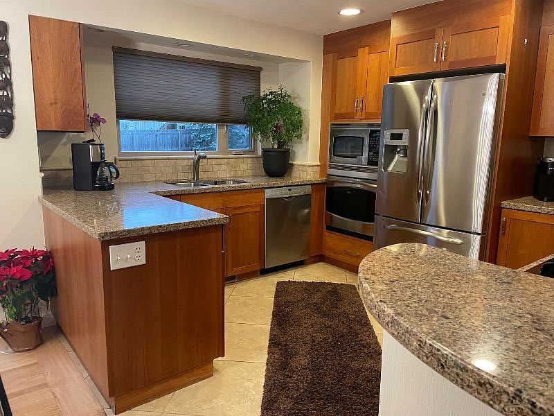 Main floor kitchen