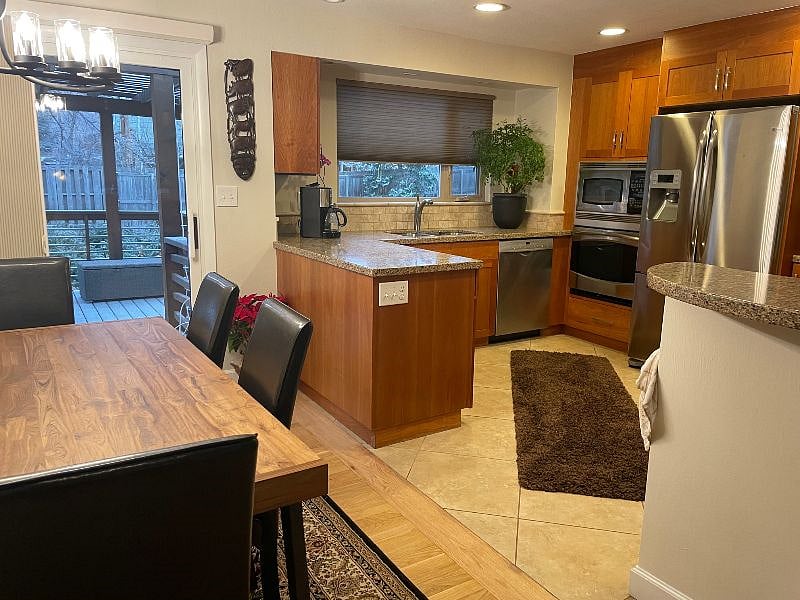 Main floor dining off the kitchen