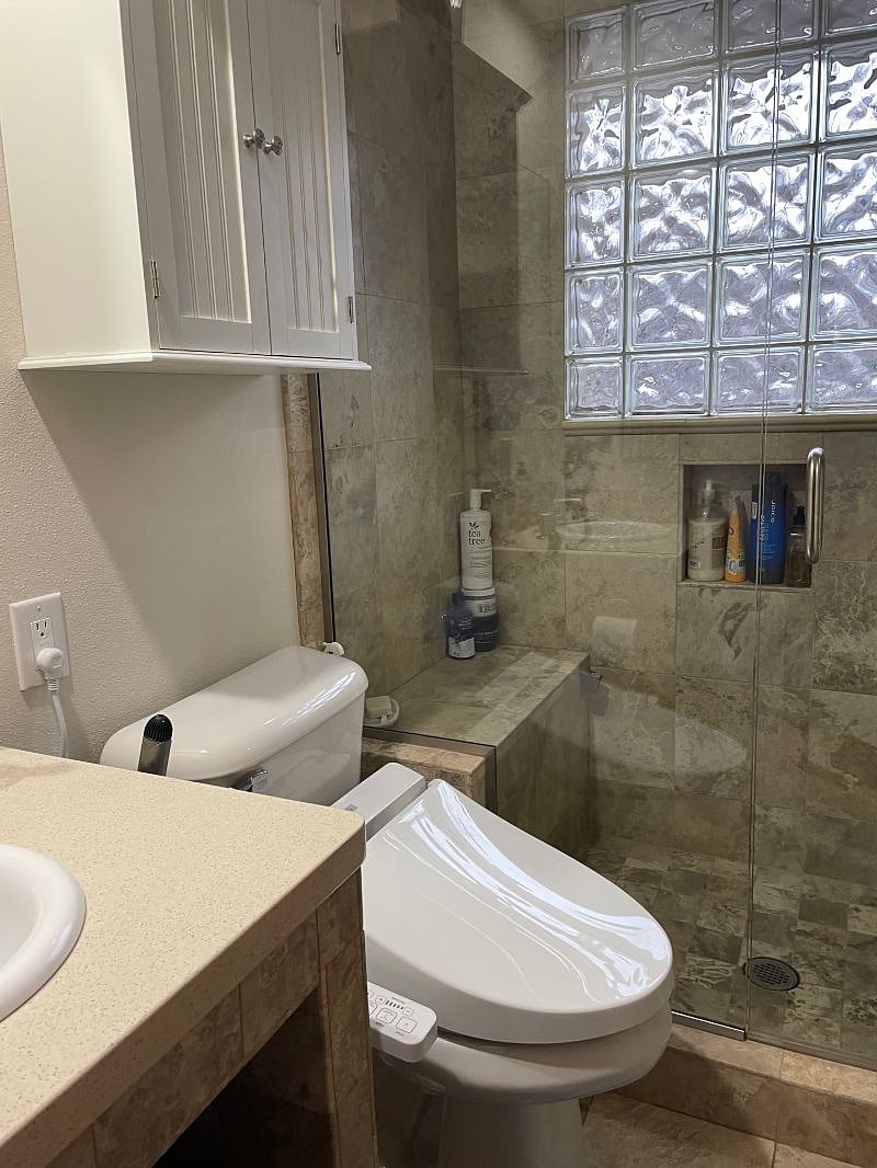 Main bathroom