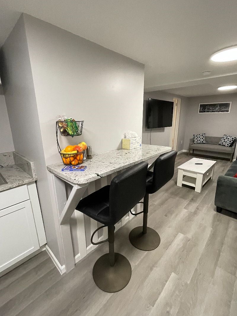 Furnished Finder property 520984_1 photo 2