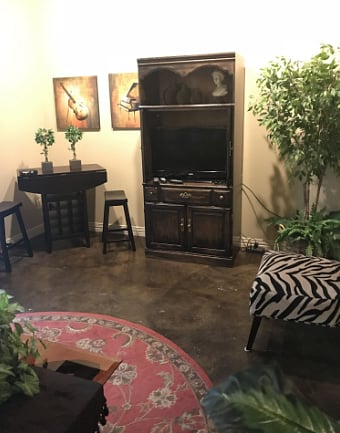 Furnished Finder property 520990_1 photo 4
