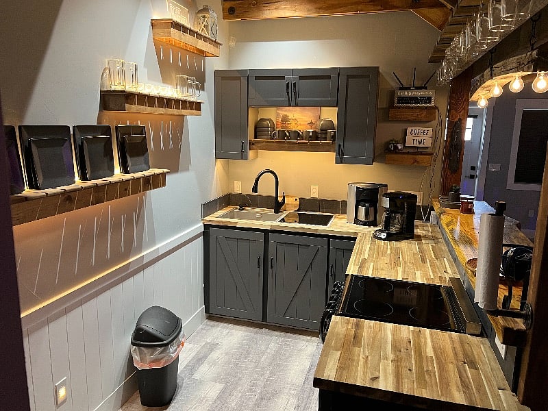 Accent Lights throughout the Kitchen.