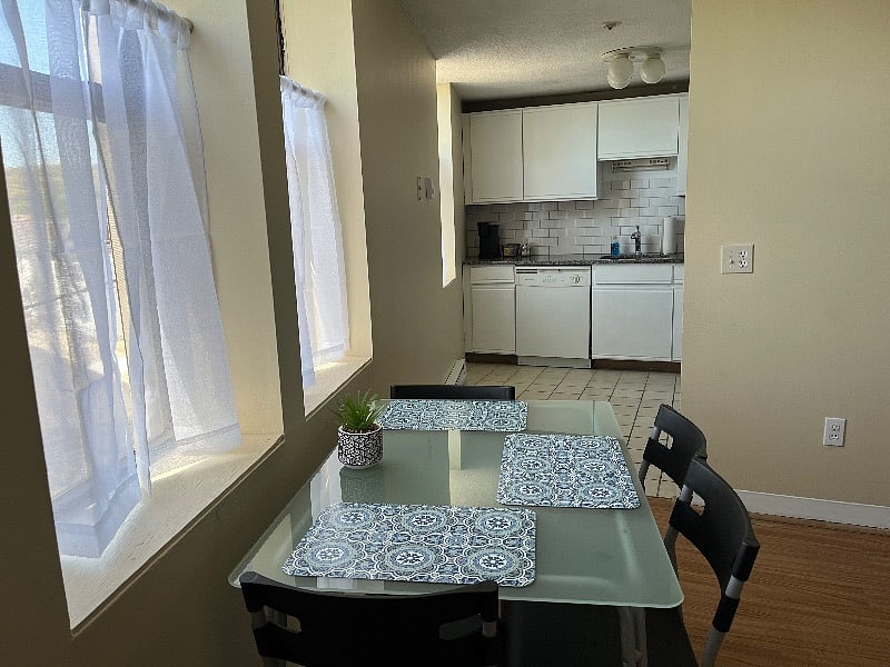 Easy to get your kitchen creations to the table in this open layout.