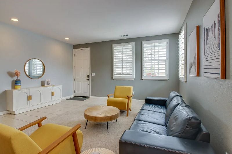 Furnished Finder property 521069_1 photo 4