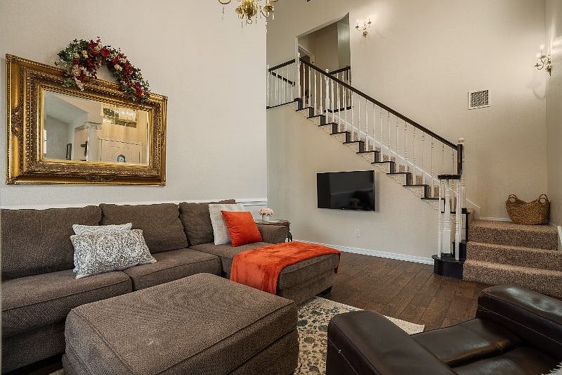 Furnished Finder property 521091_1 photo 11