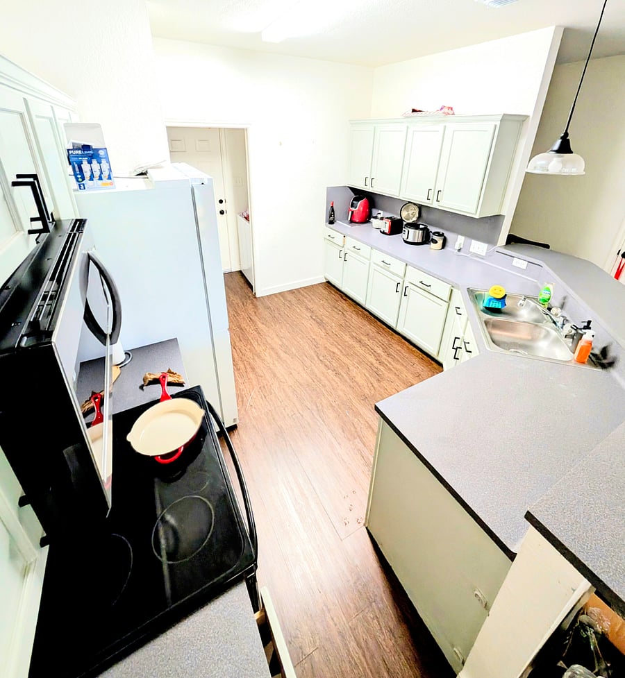 Fully stocked Kitchen (Shared)