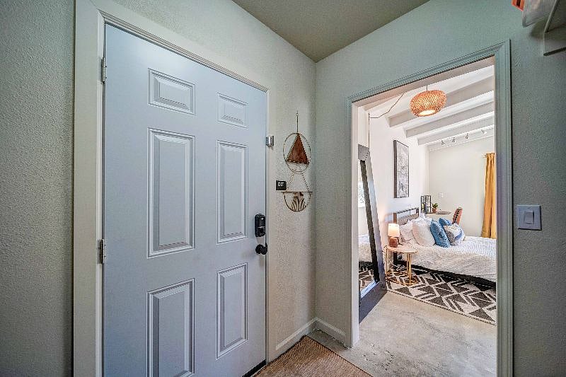 Furnished Finder property 521130_1 photo 27
