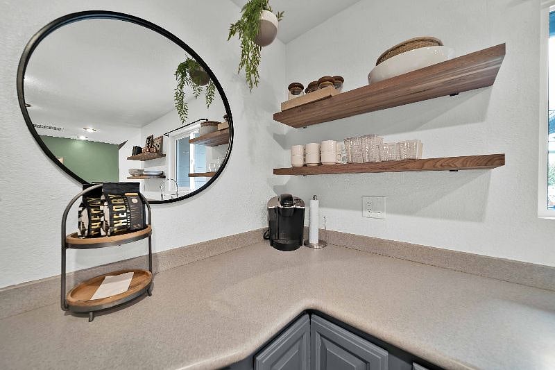 Furnished Finder property 521130_2 photo 28