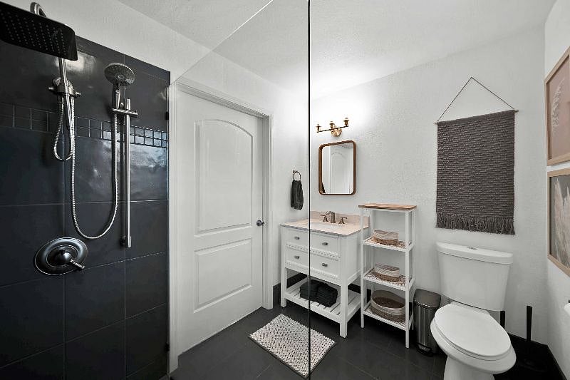 Furnished Finder property 521130_2 photo 8